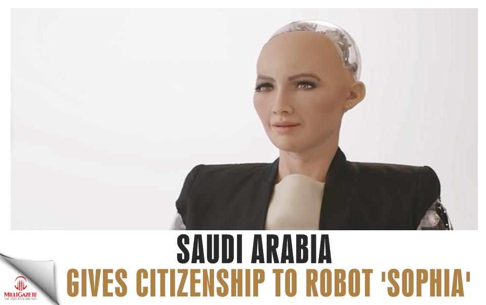 Saudi Arabia gives citizenship to robot ‘Sophia’