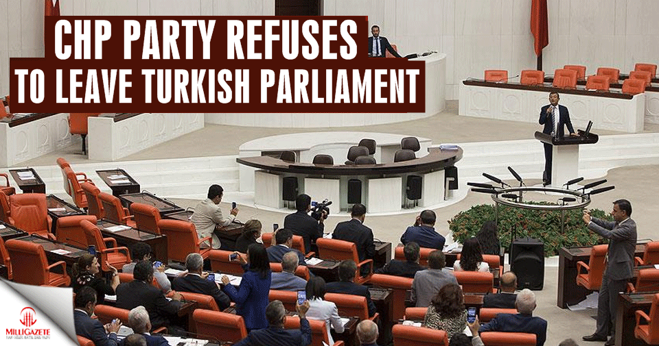 Turkey: CHP party refuses to leave parliament