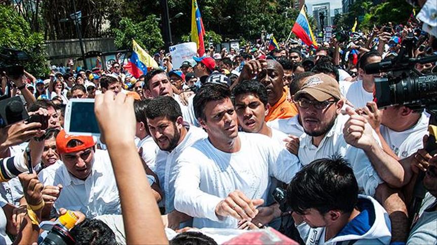 2 Venezuelan opposition leaders returned to jail