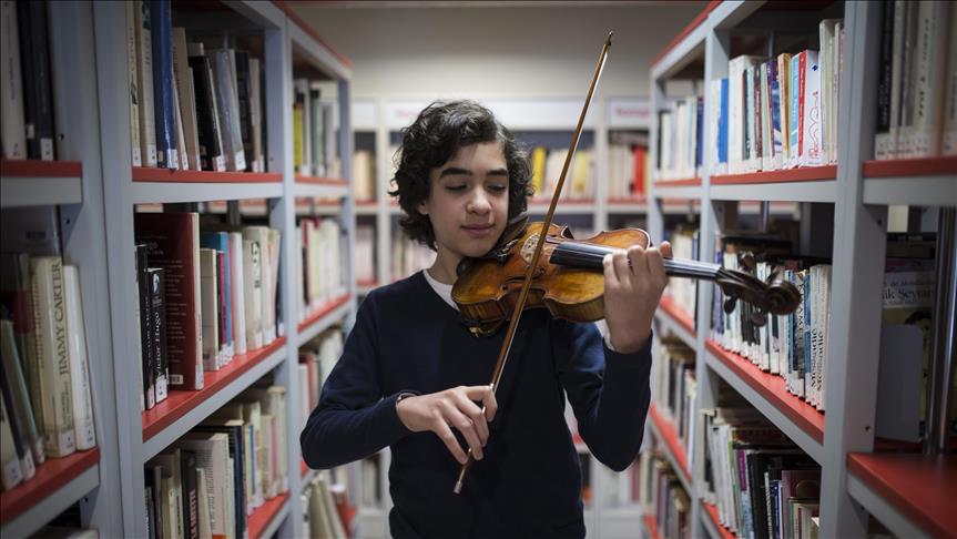 Acclaimed teenage Turkish musician to perform in Ankara