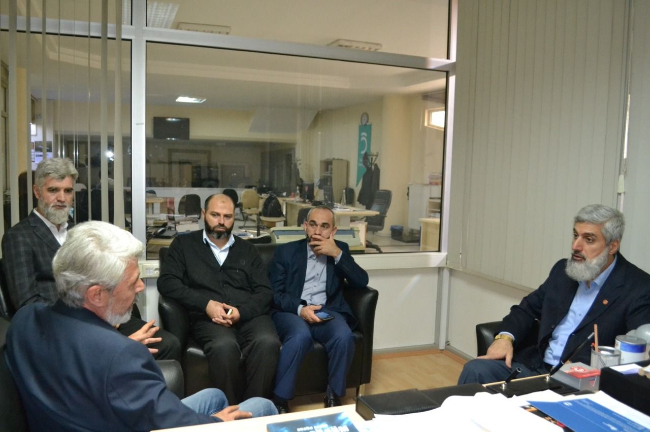 Alparslan Kuytul pays a visit to Milli Gazete