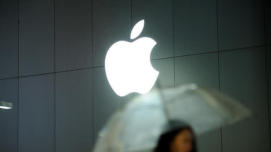 Apple sues Qualcomm for $1 billion