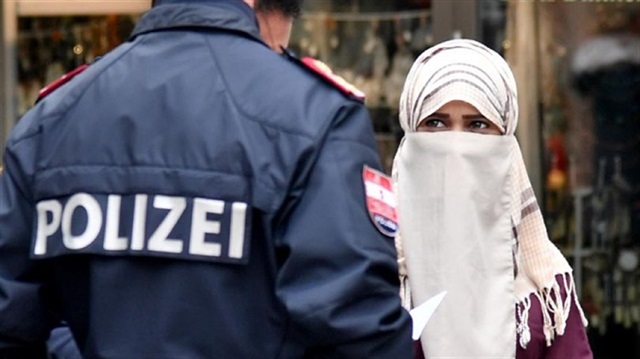 Austria enforces burqa ban