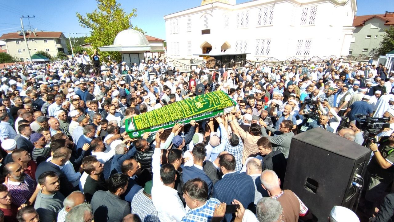 Bid farewell to martyr district governor's father 