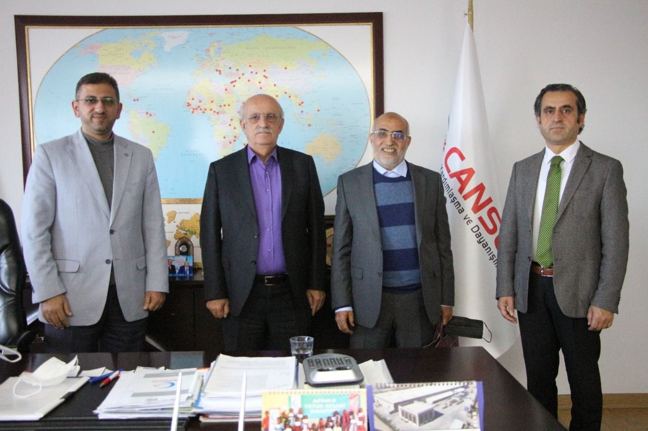 Cansuyu receives the International Palestine Arab Reconstruction Delegation