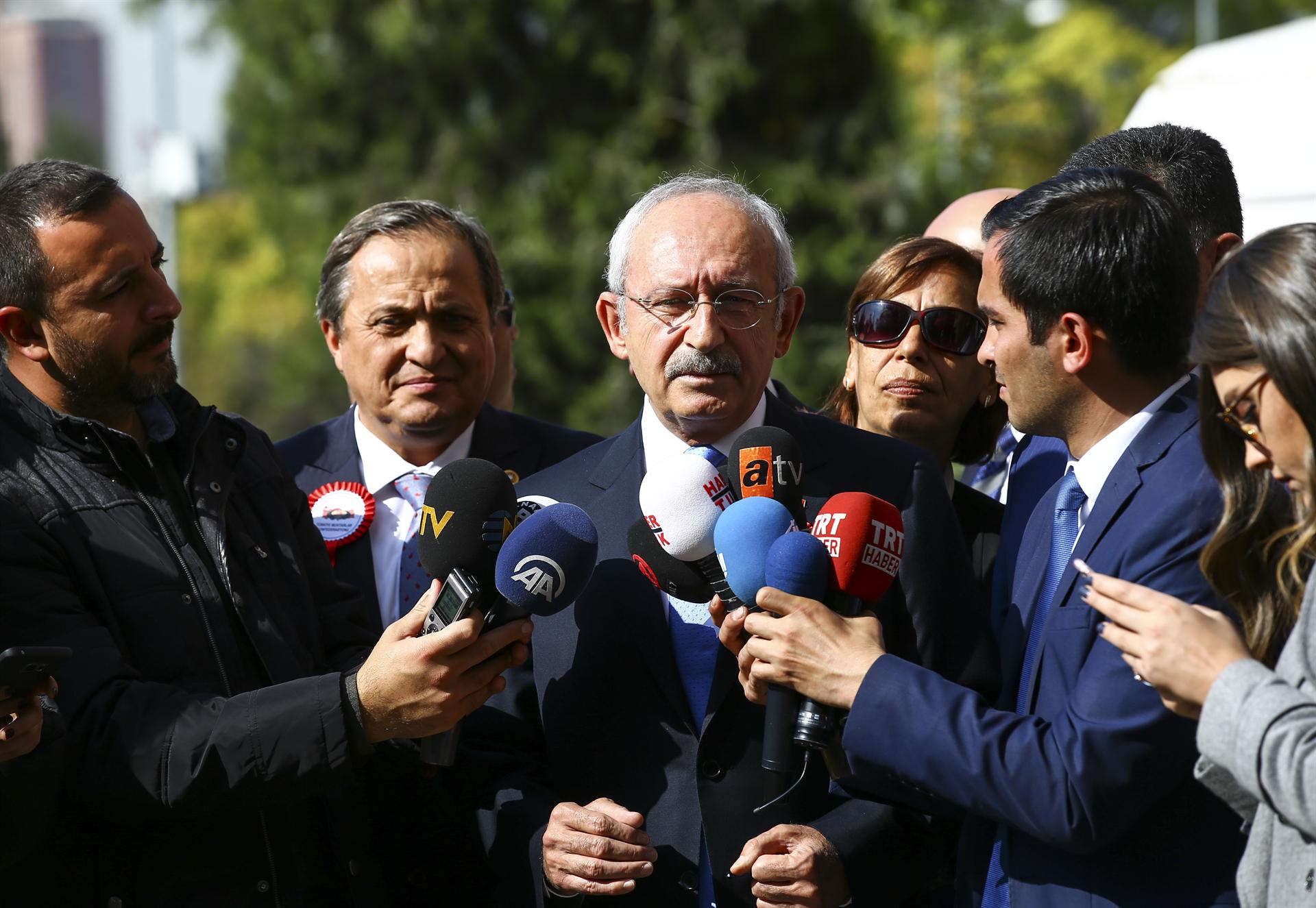 CHP head slams Erdoğan over mayors’ resignation
