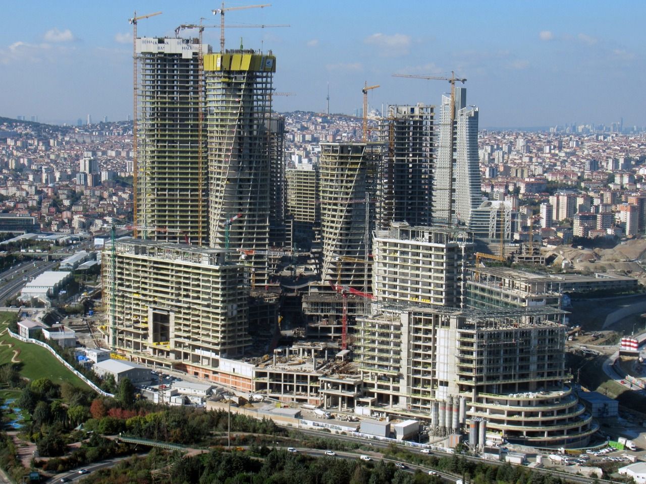 Citizens uncomfortable with the relocation decision of the Central Bank!
