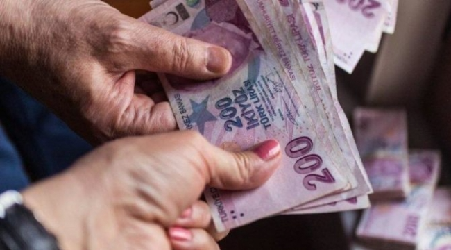 Civil servants, retirees getting poorer in the face of inflation figures
