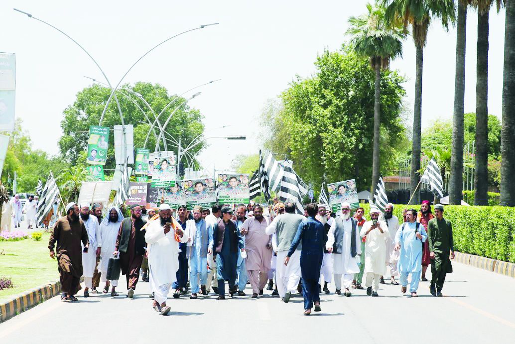 Coalition government protests Constitutional Court in Pakistan