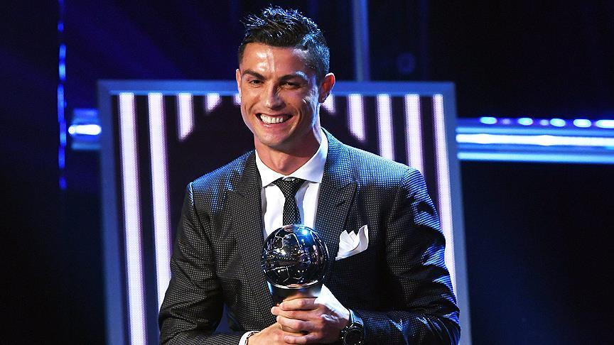 Cristiano Ronaldo wins FIFA best male player award