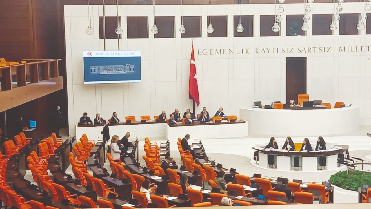 Double standards applied to Saadet Party in the parliament protested