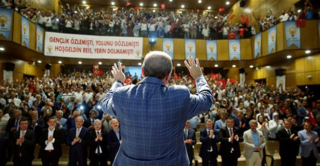 Erdoğan calls on party members to mobilize for 2019 elections