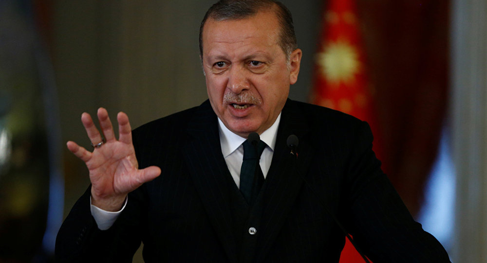 Erdoğan warns AKP mayors to remain active ahead of 2019 local elections