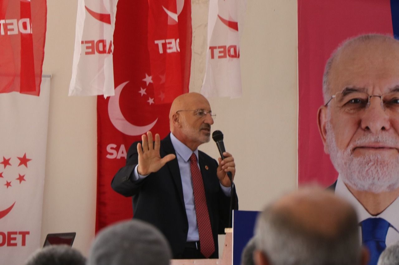 Flag change in Saadet Party Altınözü District Presidency!