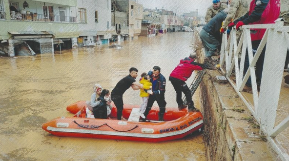 Flood hit the earthquake area: Disaster after disaster!