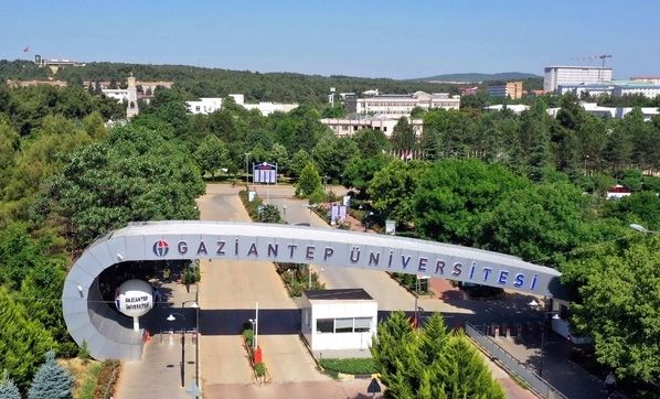 Former rector of Gaziantep University left without paying the fees!