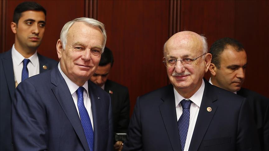 French FM visits Turkish parliament