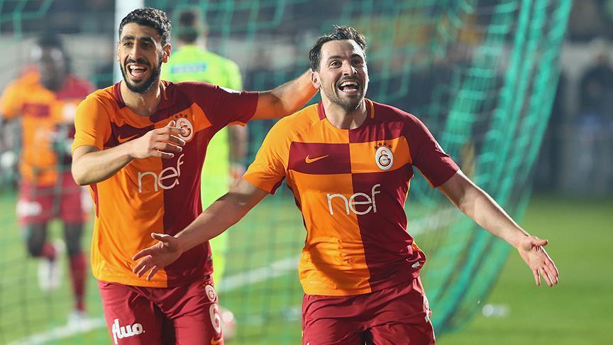 Galatasaray grab 2-1 away lead in Turkish Cup