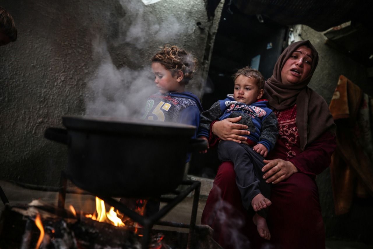 Gaza dies, aid goes to Israel