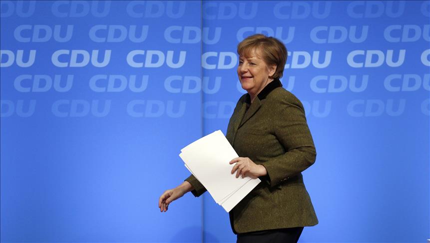 German conservatives approve coalition deal with SPD