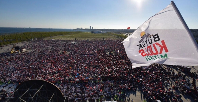 Here is İstanbul! A huge rally held in Yenikapı against İsrael