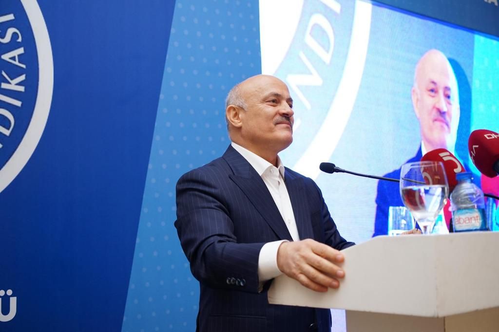 Hüseyin Öz officially announces his candidacy