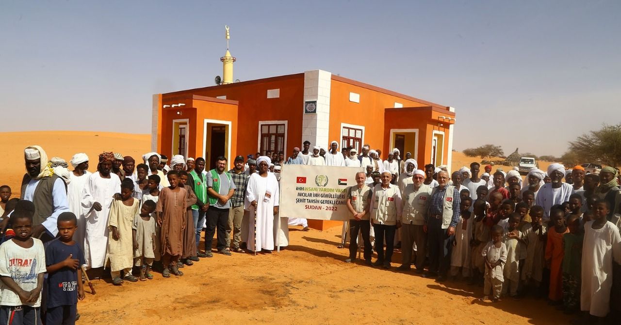 IHH builds a mosque in Sudan