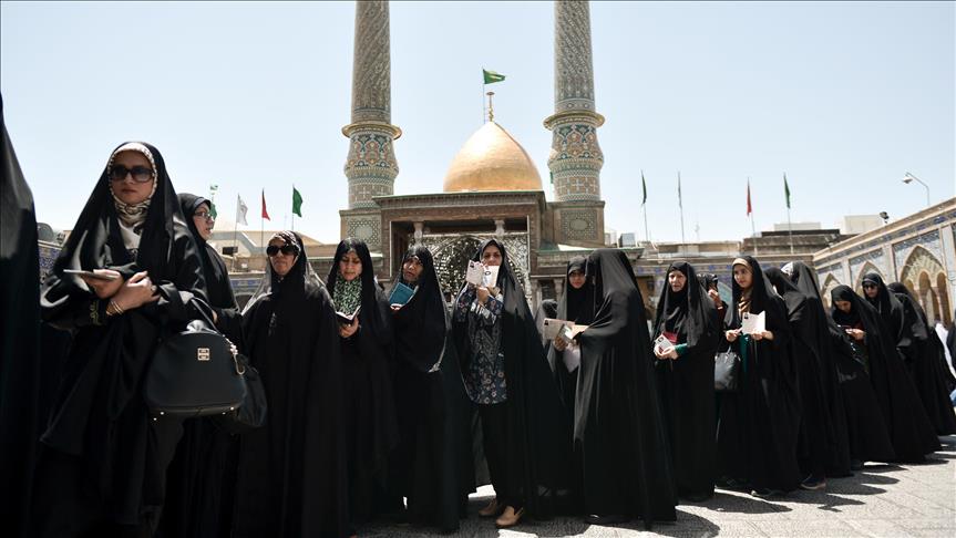 Iran says no more arrests for breaking dress code