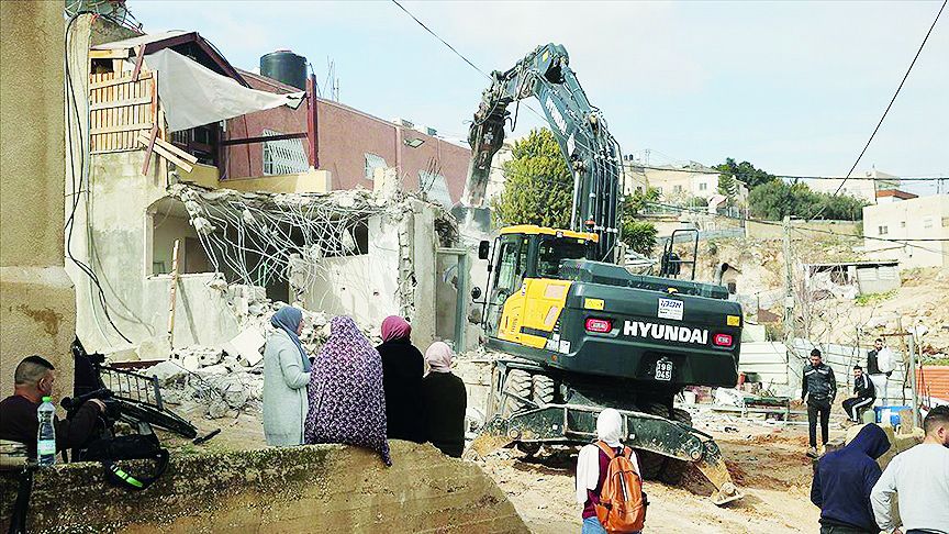 Israeli gangs demolish 3 Palestinian homes in West Bank