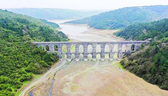 Istanbul battles drought as reservoirs dry up