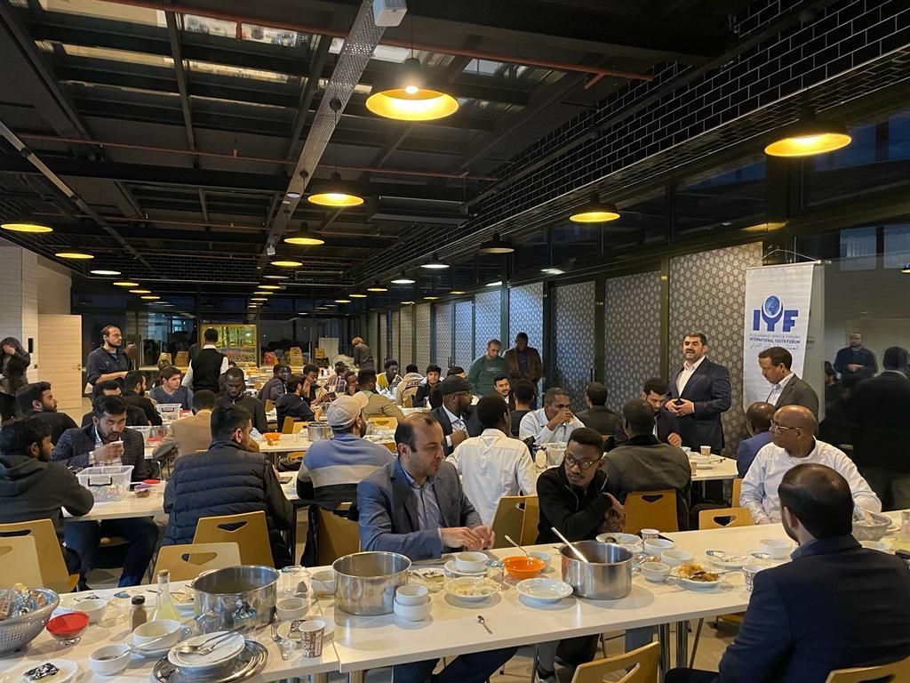 IYFO met with the youth of the Islamic world at iftar