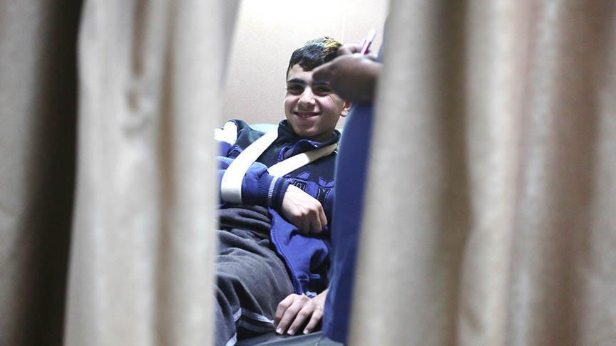 Jailed Palestinian child Fawzi al-Juneidi returns to family