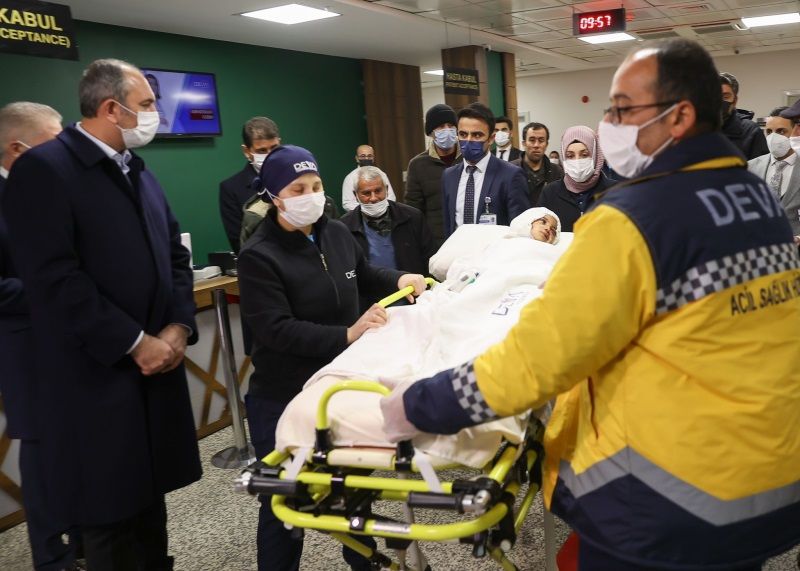 Justice minister visits Asya after pitbull attack