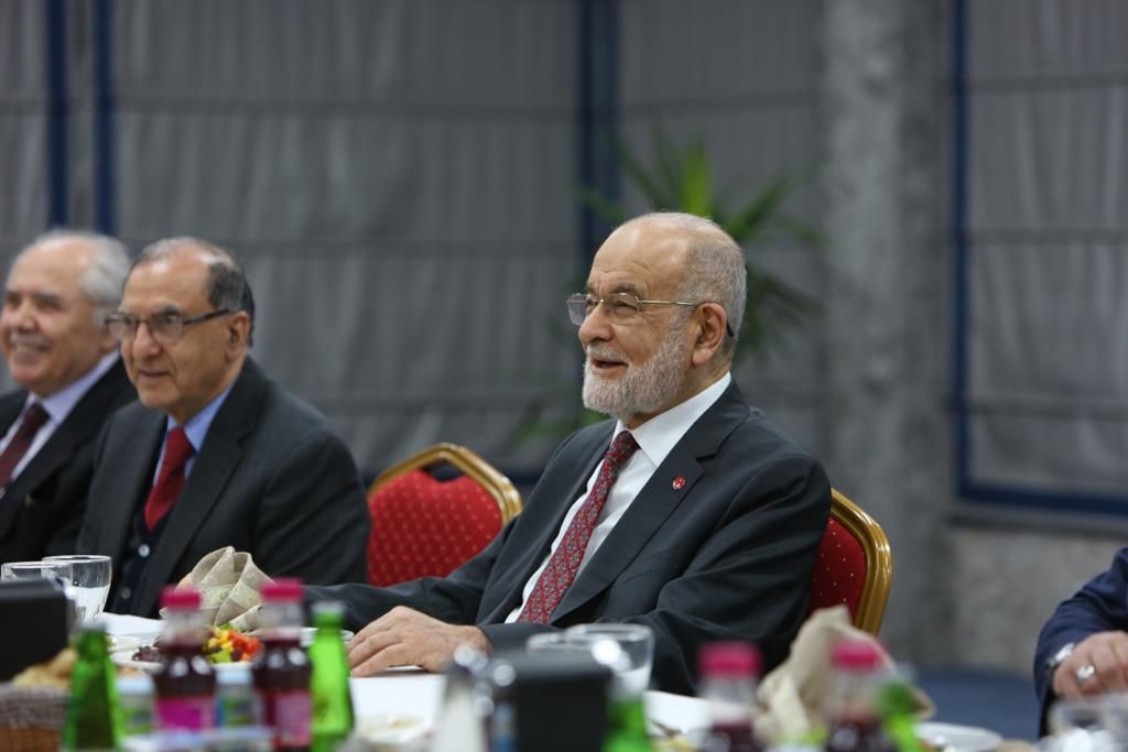 Karamollaoğlu met with Kashmiri delegation at dinner