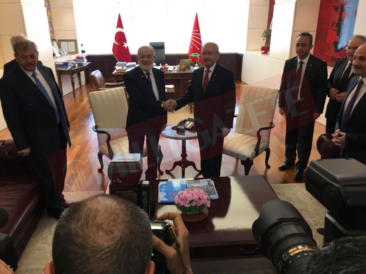 Karamollaoglu paid a congratulatory visit to CHP head Kılıçdaroğlu