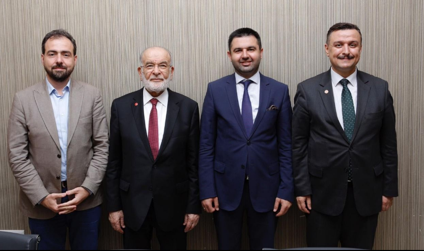 Karamollaoğlu receives the Saadet Party Pamukova Mayor