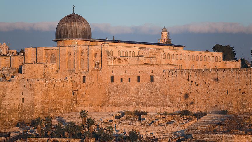 Muslim scholars call for 'day of anger' over Al-Aqsa