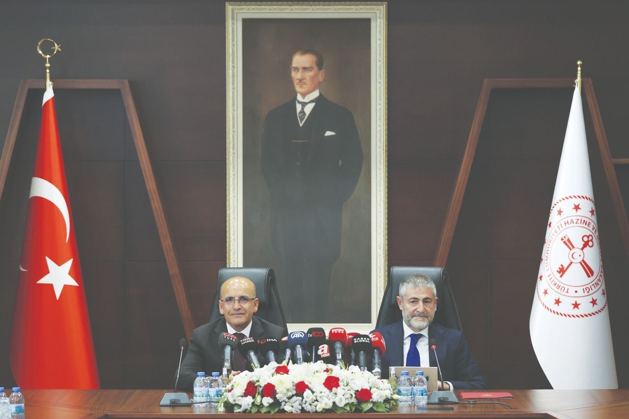 New ministers criticize former ministers