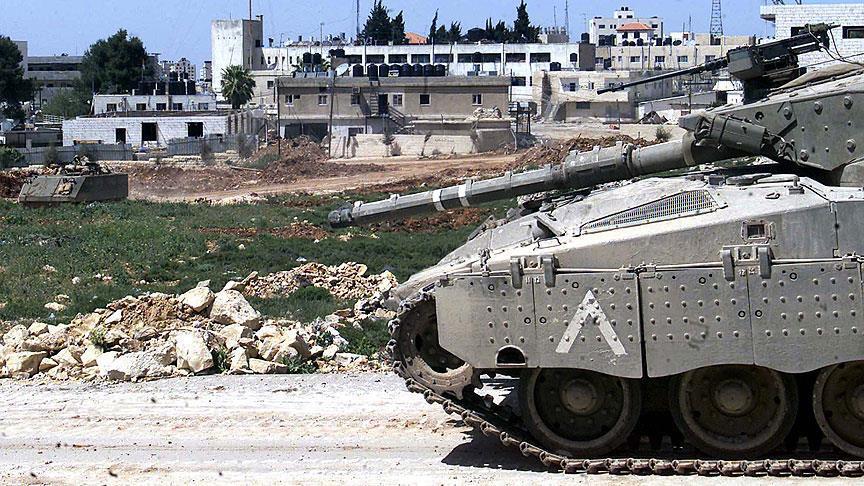 Occupier Israeli tanks hit Gaza Strip
