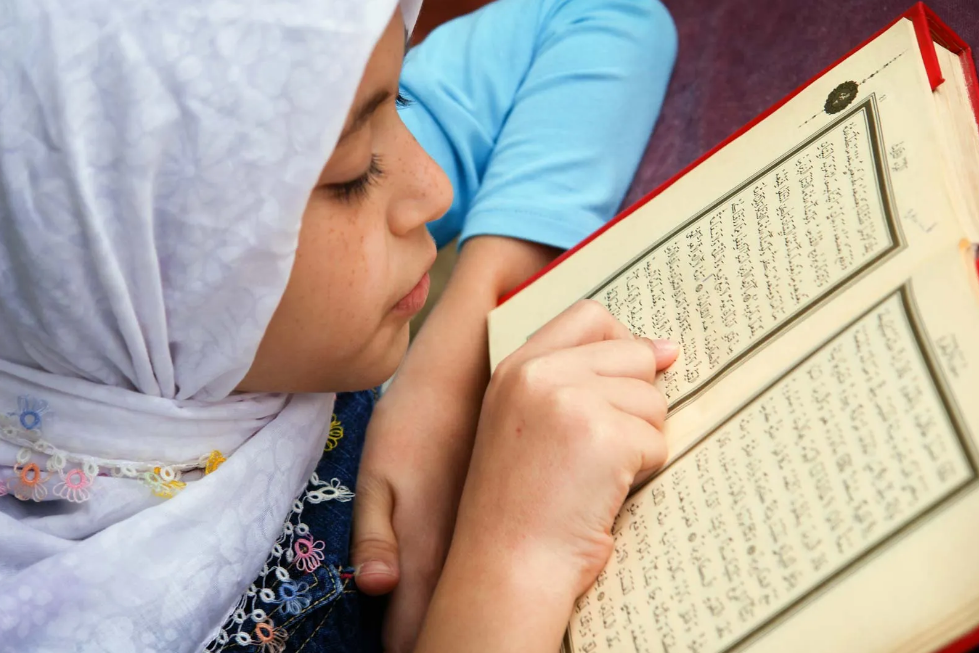 Prophet Muhammads (PBUH) kindness and love for children