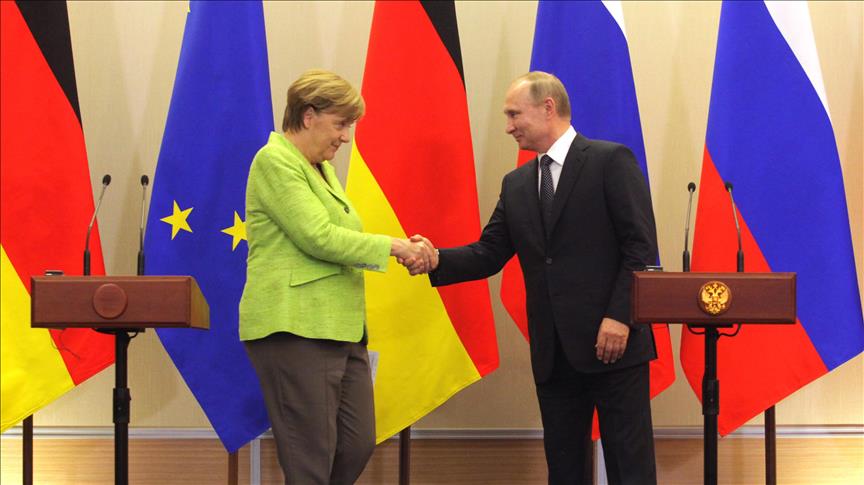 Putin, Merkel discuss Syria, Ukraine