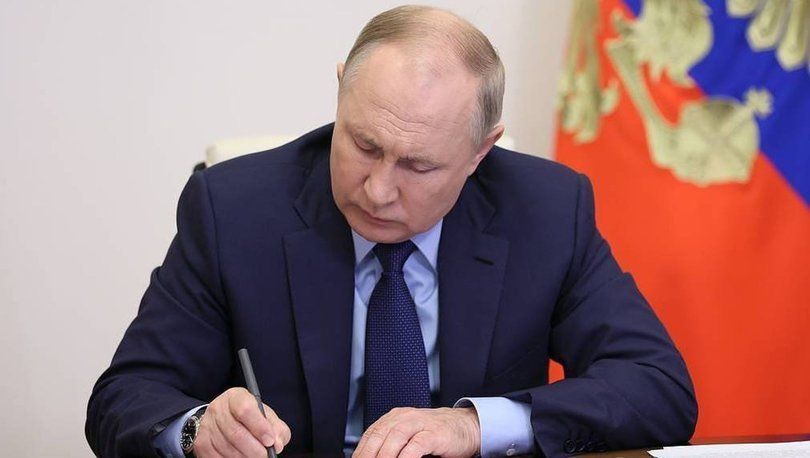 Putin's signature against perversion