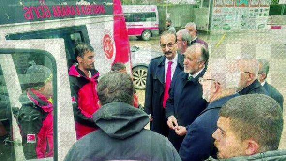 Saadet Party Delegation in the flood zone
