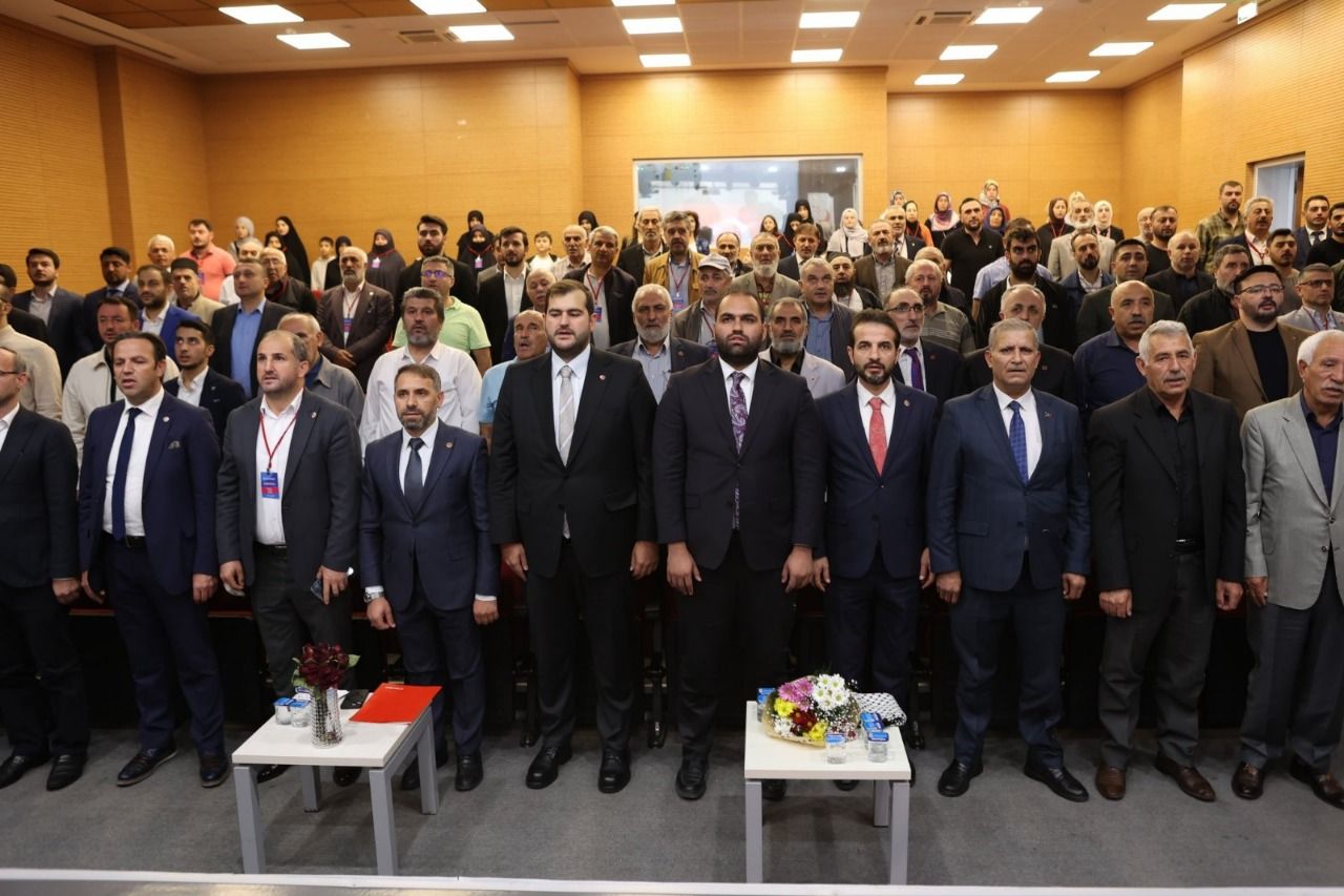 Saadet Party holds four district congresses in a day in Istanbul
