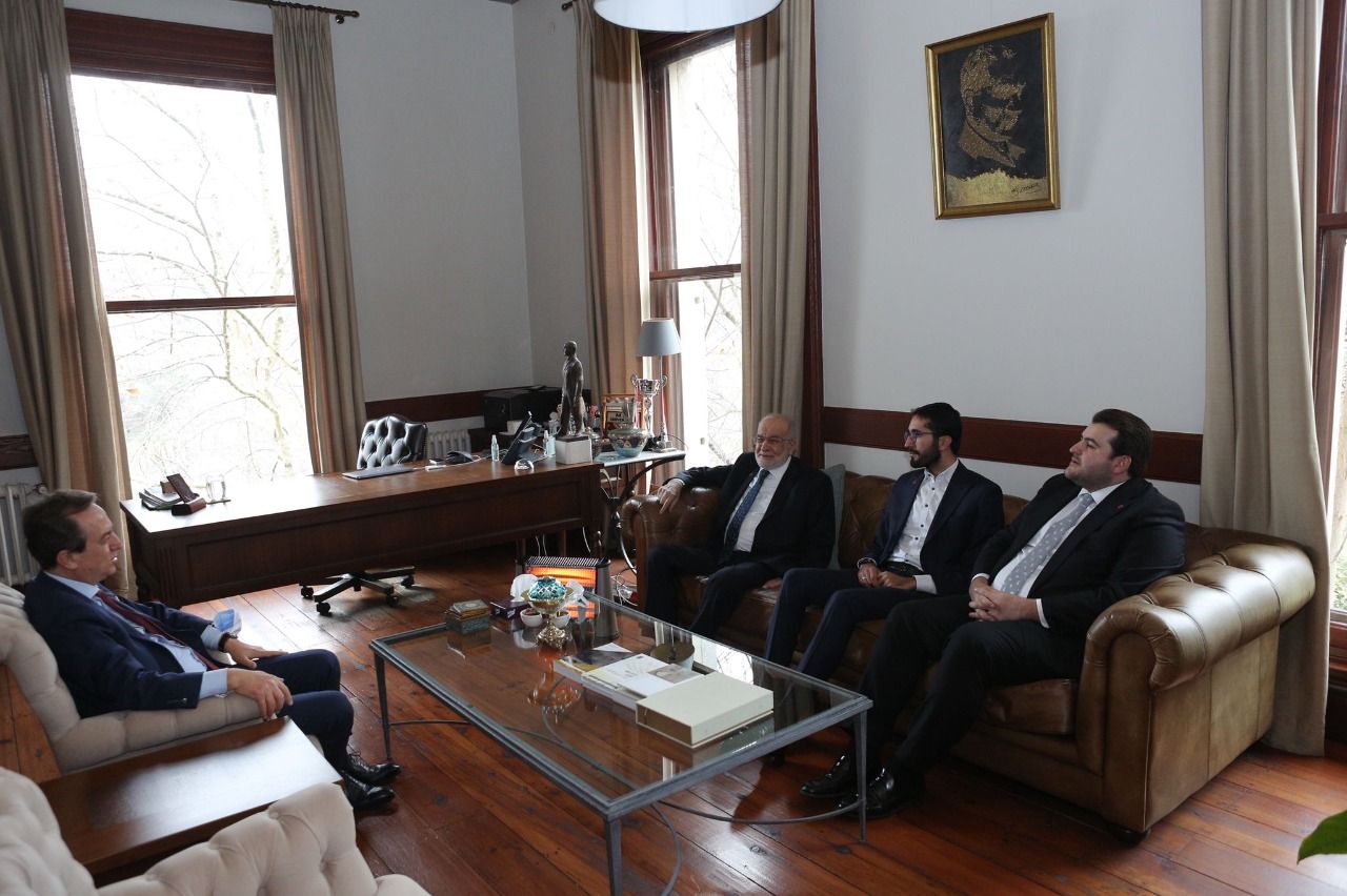 Saadet Party leader Karamollaoğlu visits MEF University