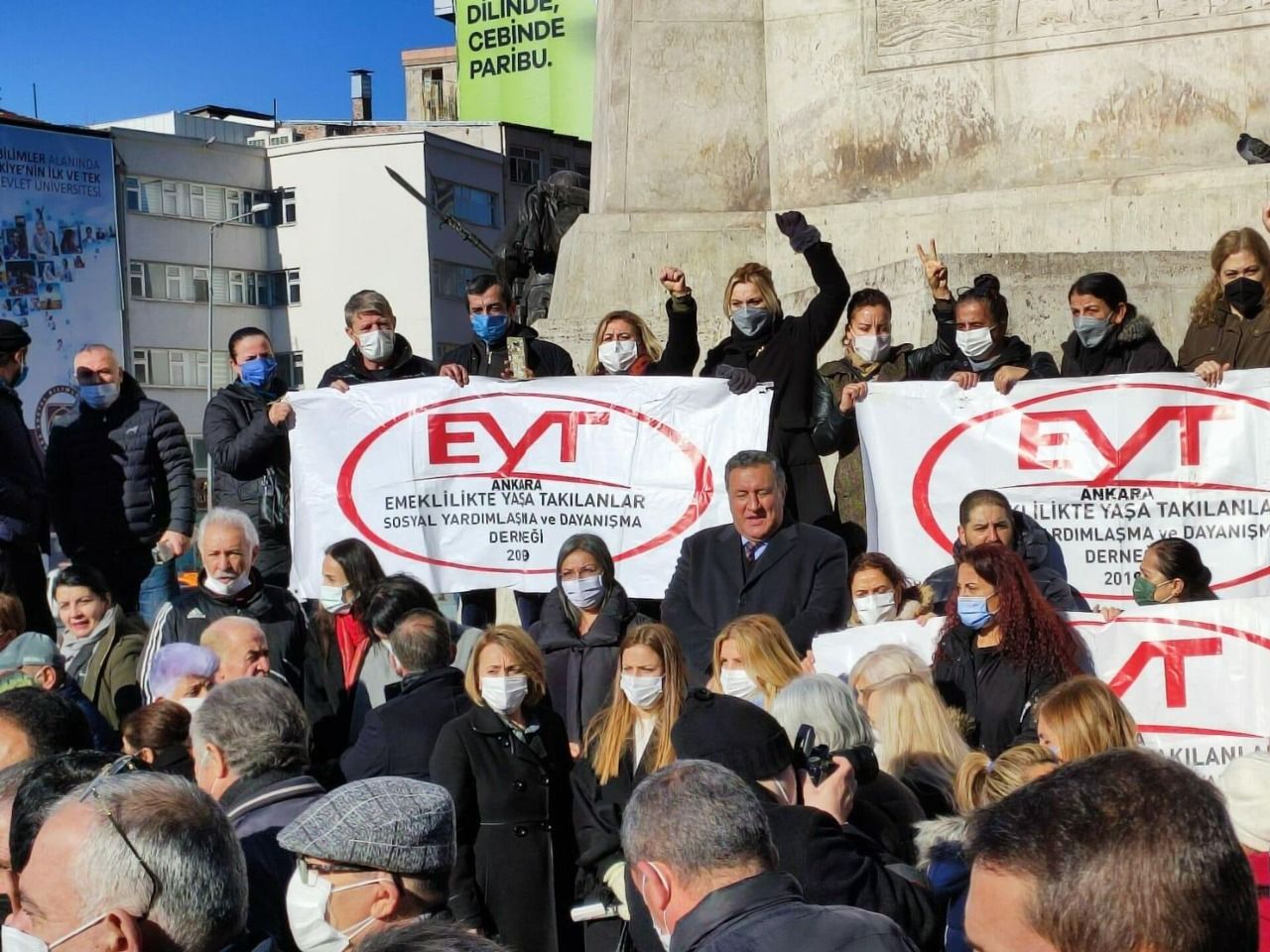 Saadet Party makes urgent solution call for Retirement Age Victims 