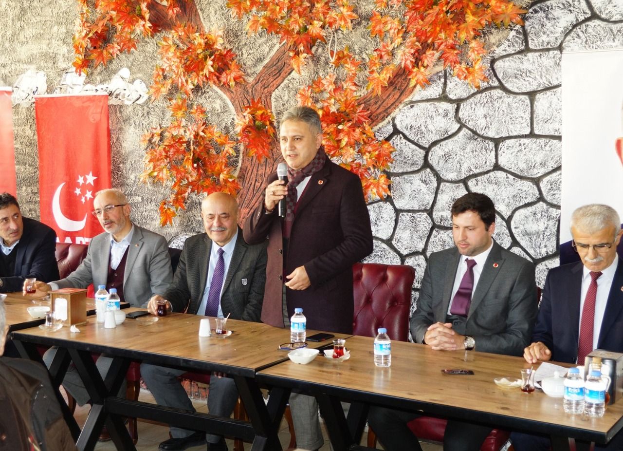 Saadet Party organizes Karabağlar district meeting in İzmir