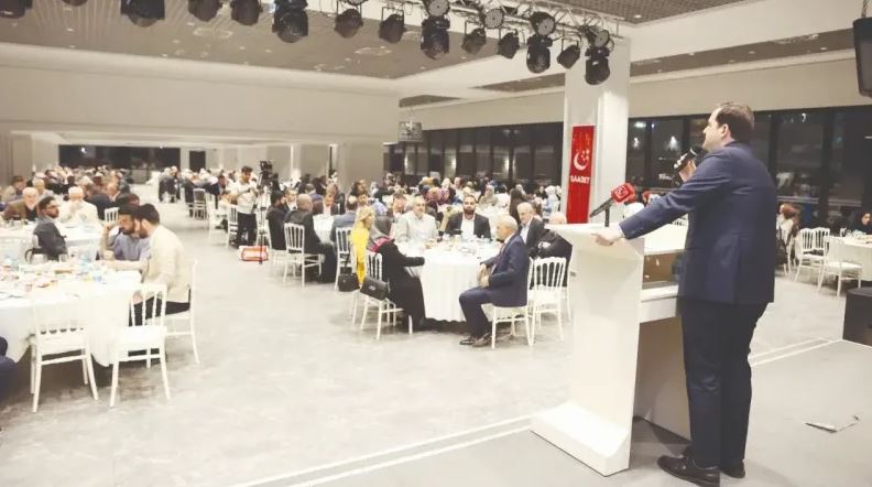 Saadet Partys Istanbul Organization comes together for iftar program