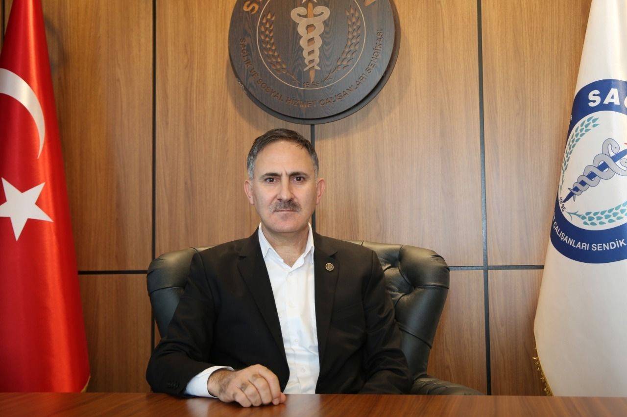 Semih Durmuş: 