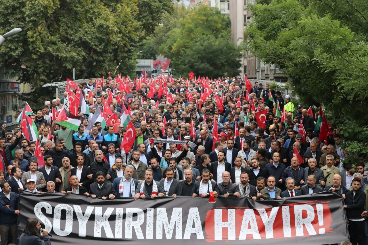 Tens of thousands gather in Ankara for Palestine